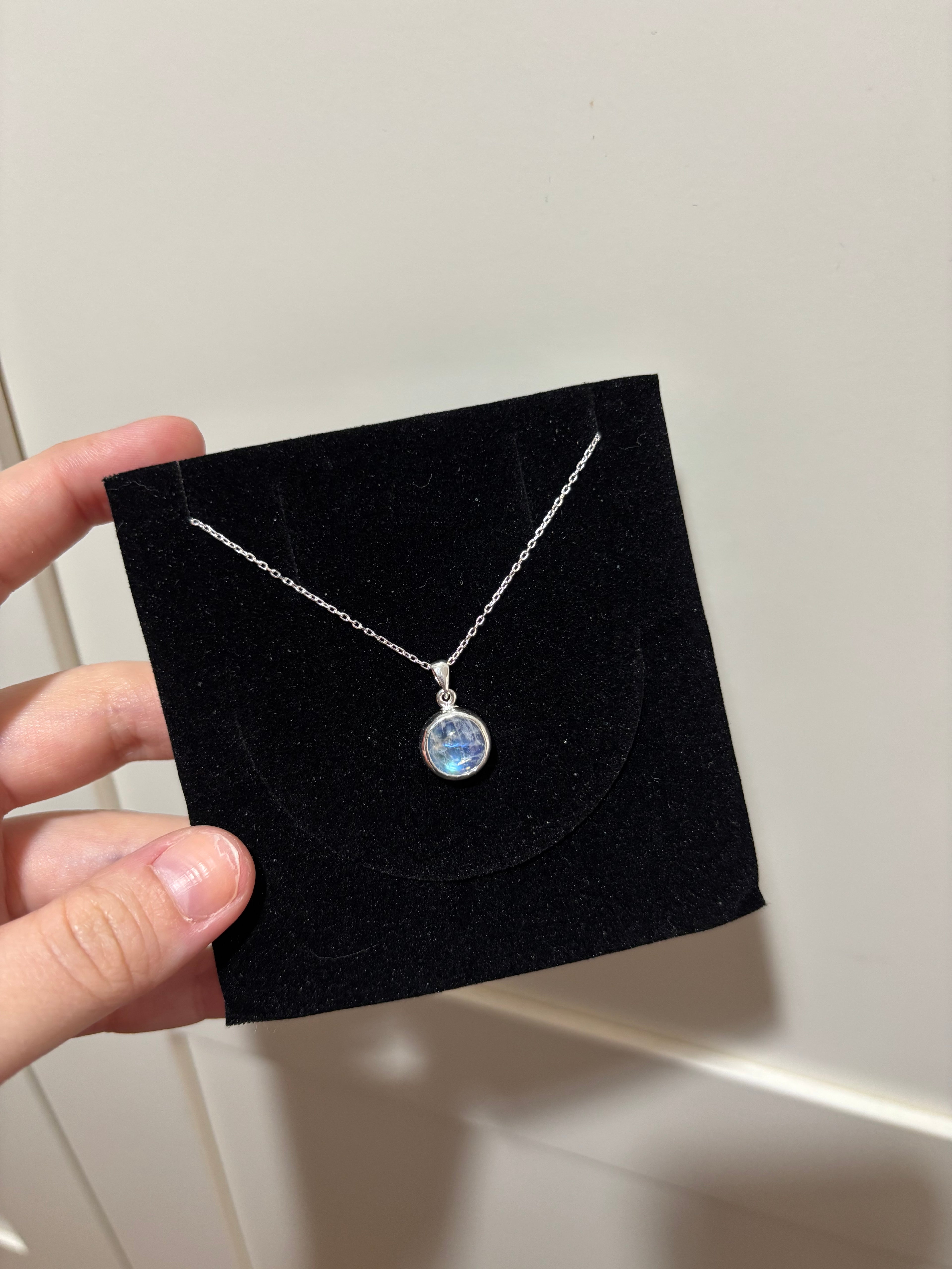 Ay Taşı Yuvarlak Gümüş Kolye