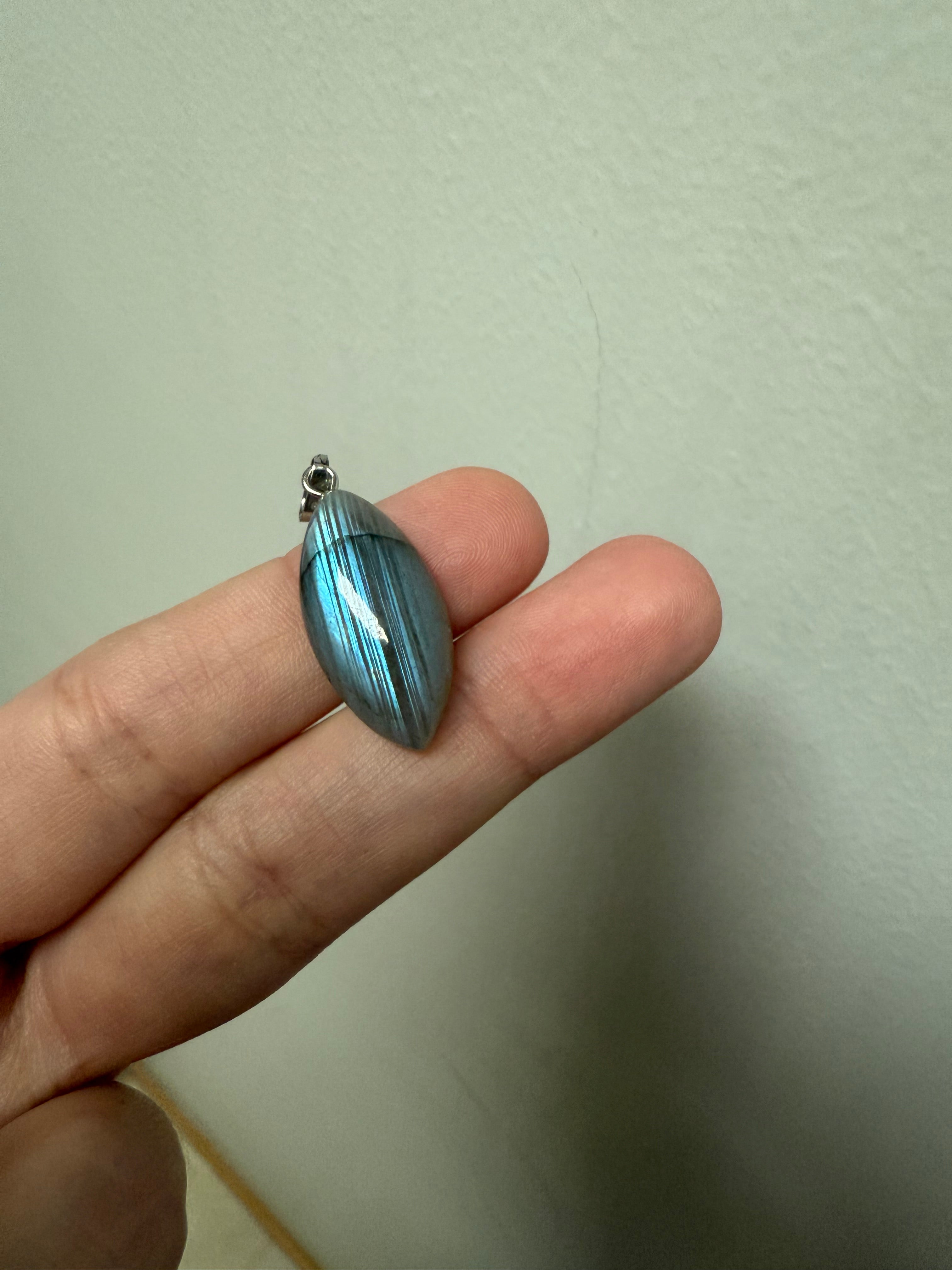 Aurora Labradorit No 8