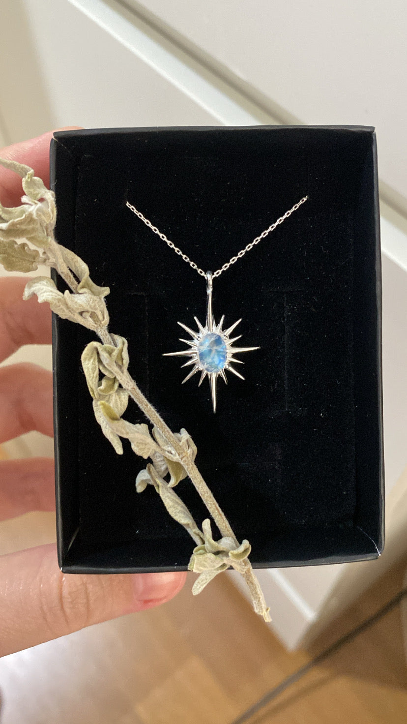 Ay Taşı Büyük Kuzey Yıldızı Gümüş Kolye