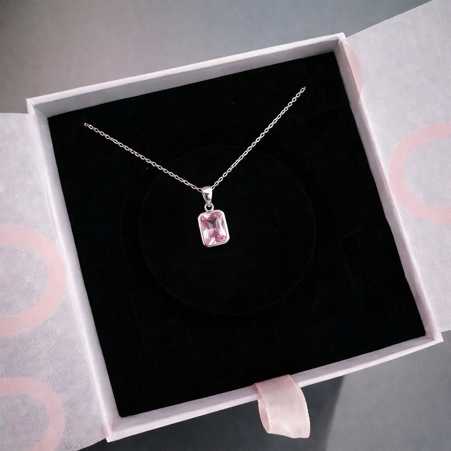 Pembe Kuvars Minimal Dörtgen Gümüş Kolye