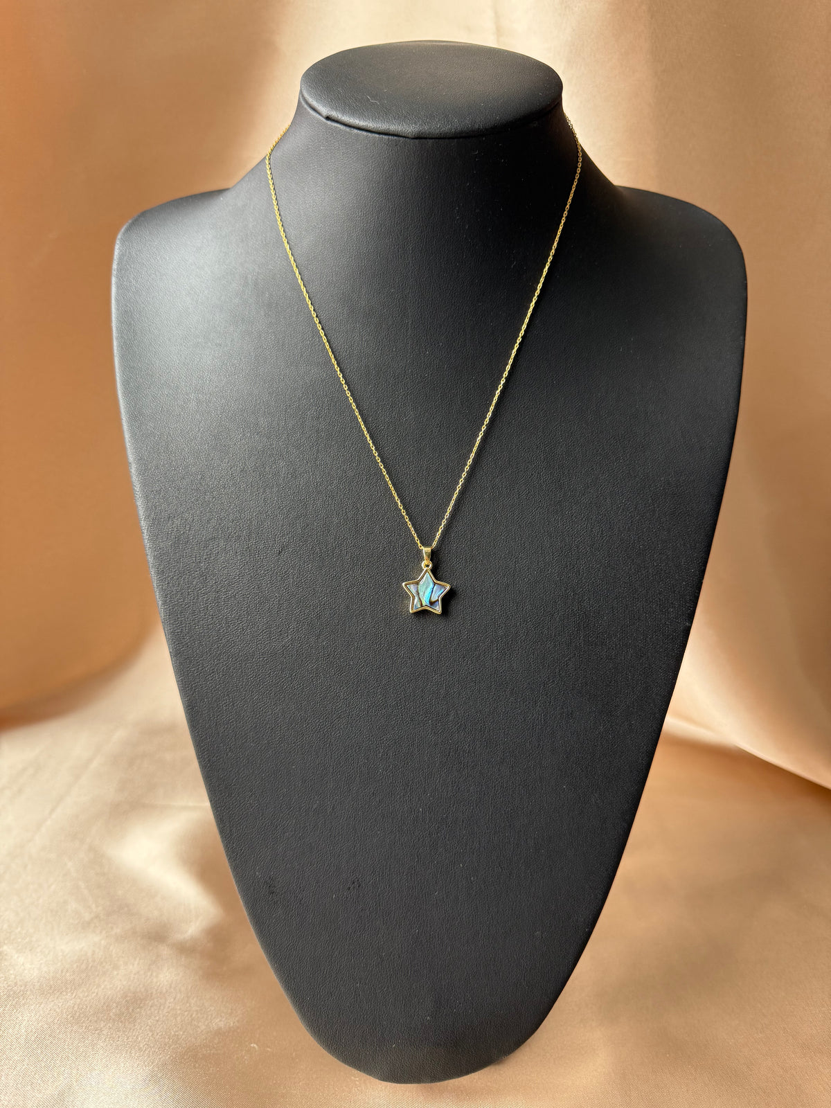 Renkli Sedef Star Gold Kolye