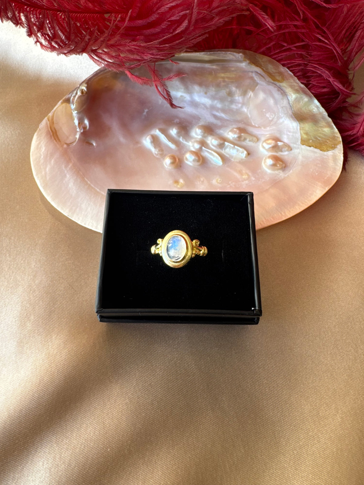 Ay Taşı Vintage Gold Yüzük