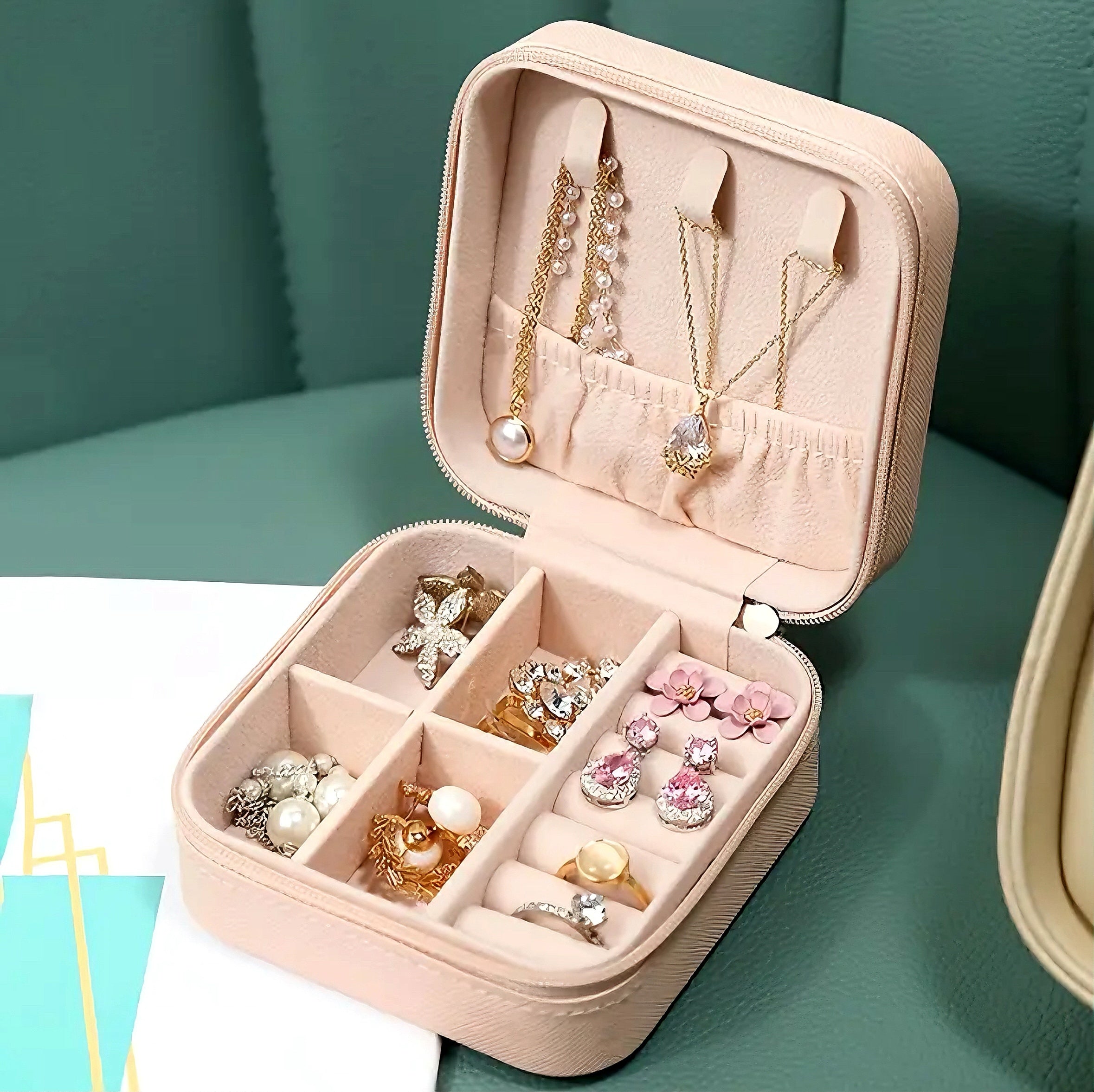 Toz Pembe Takı Çantası