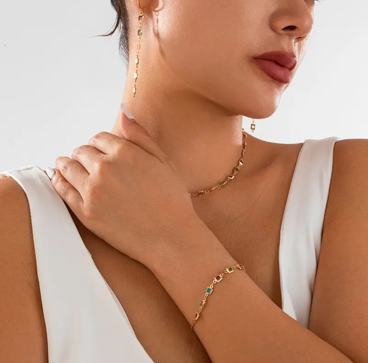 Renkli Taşlı Gold Renk Set (Kolye & Bileklik & Küpe)