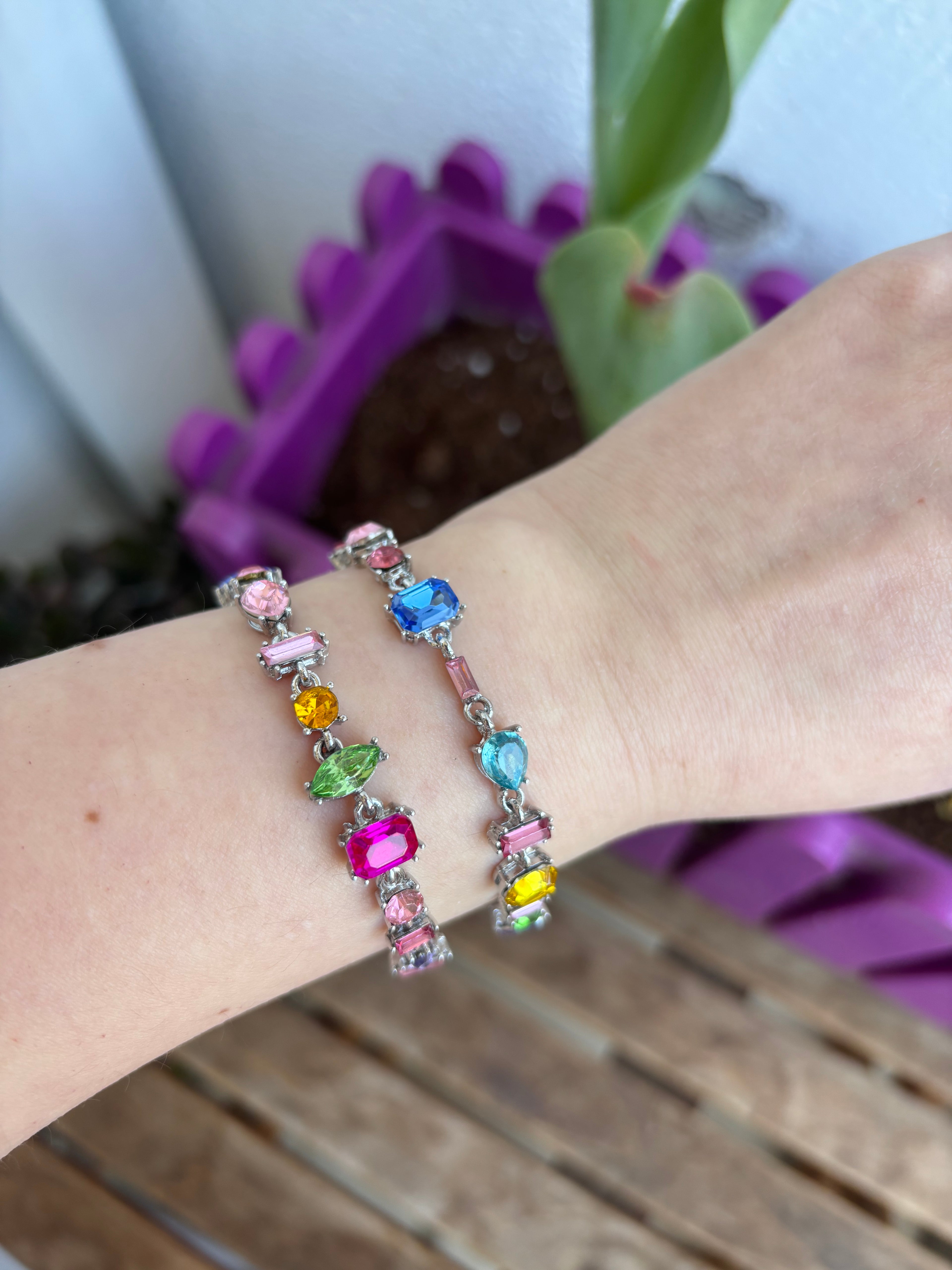 Renkli Taşlı Lady D Gümüş Renk Bileklik