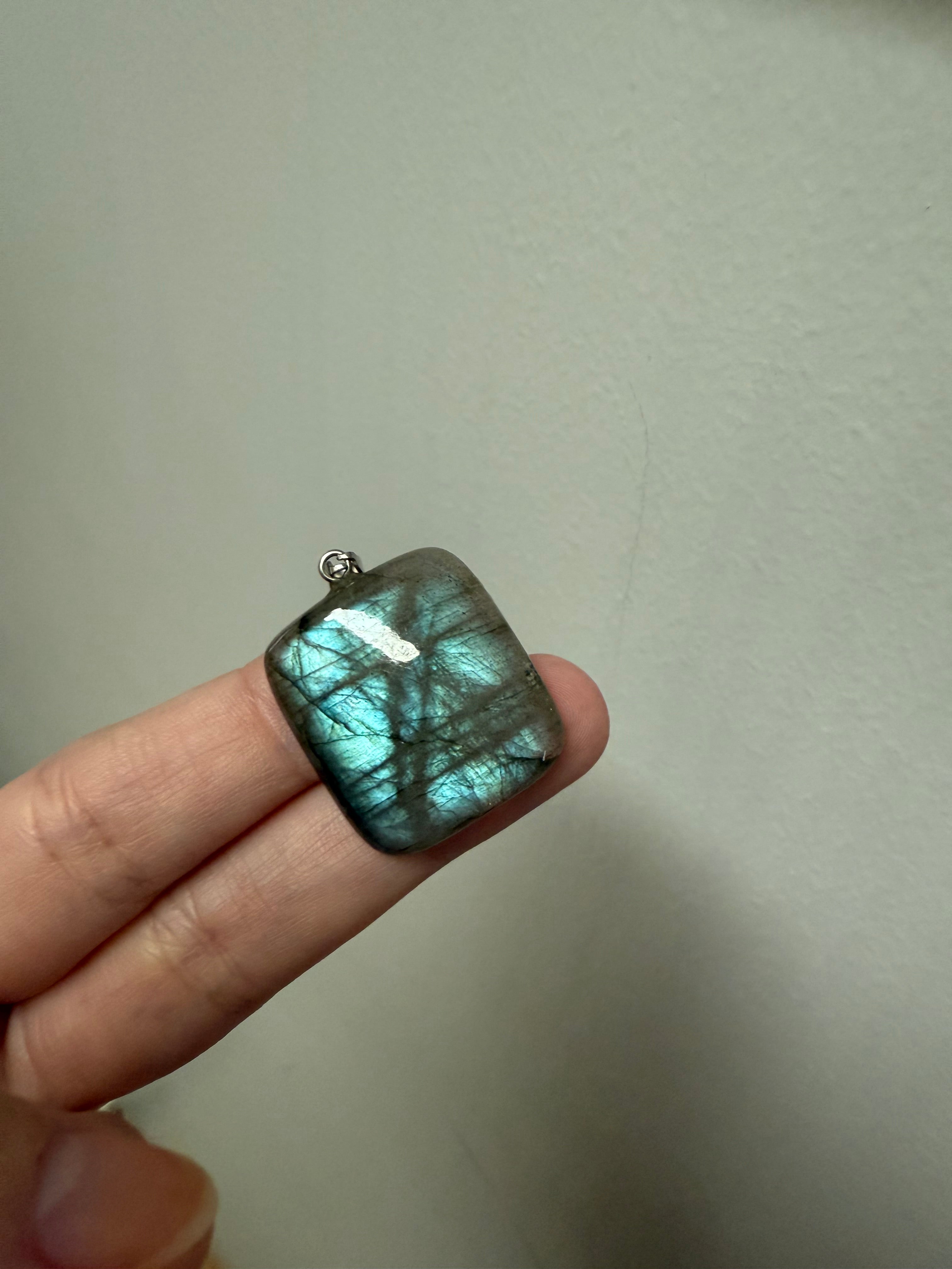 Aurora Labradorit No 15