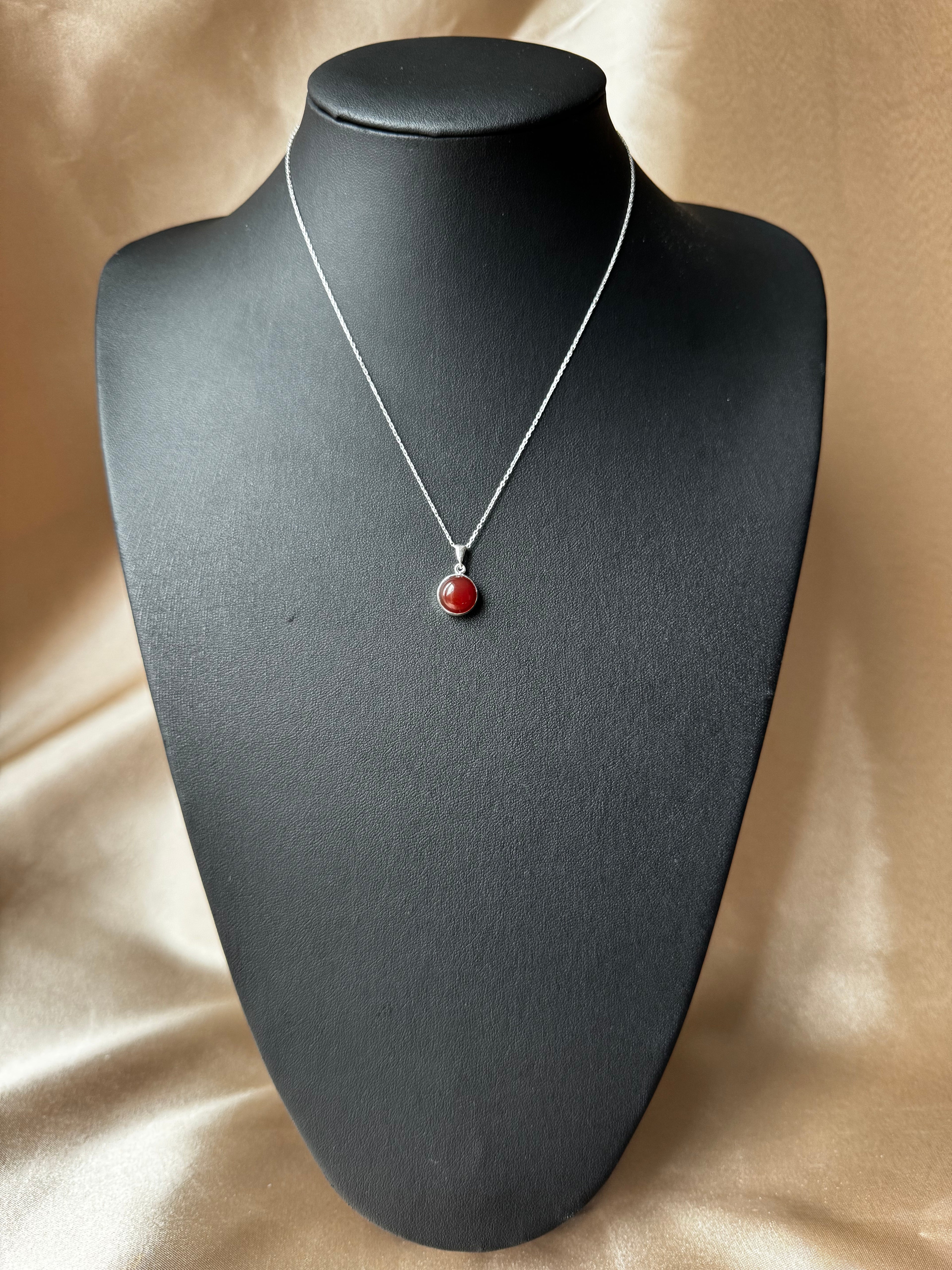 Akik Yuvarlak Gümüş Kolye