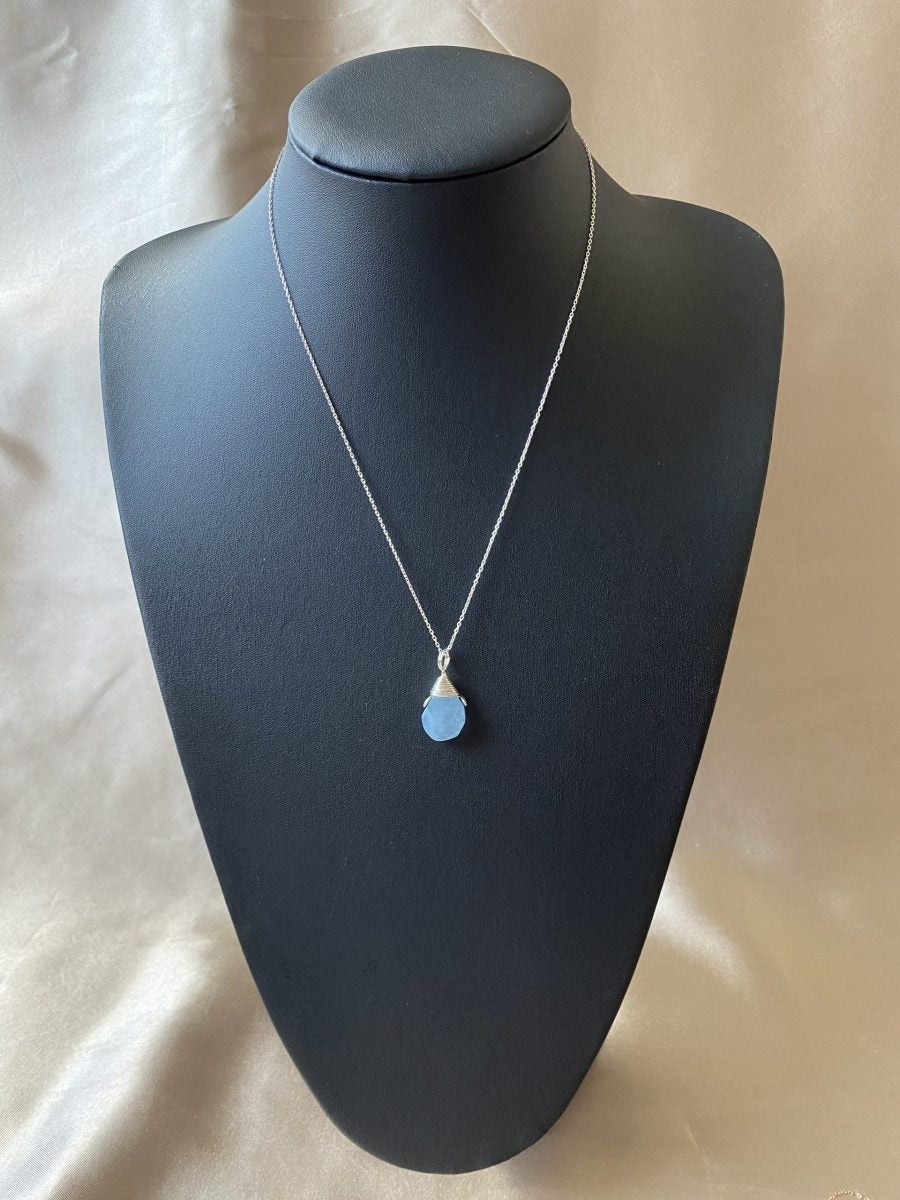 Akuamarin Burgu Kolye