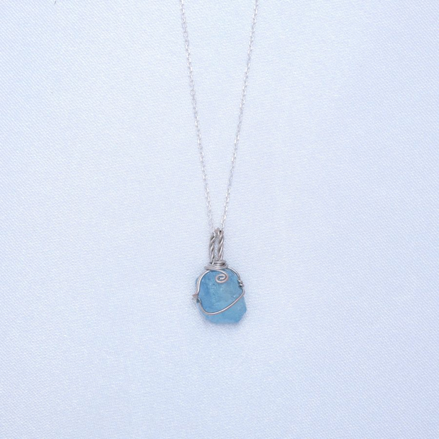 Akuamarin Sarmal Kolye