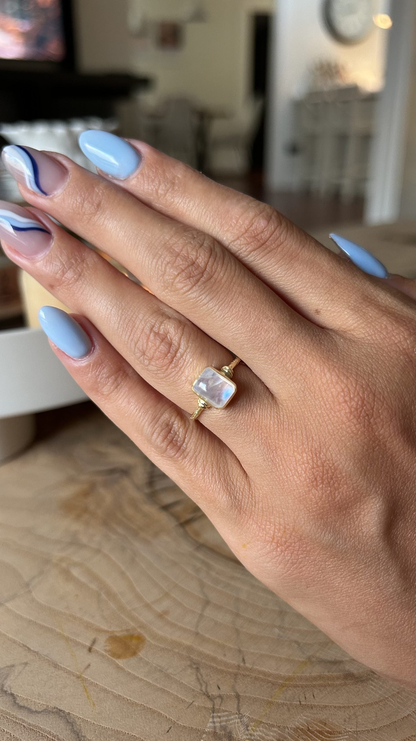 Ay Taşı Dörtgen Gold Yüzük