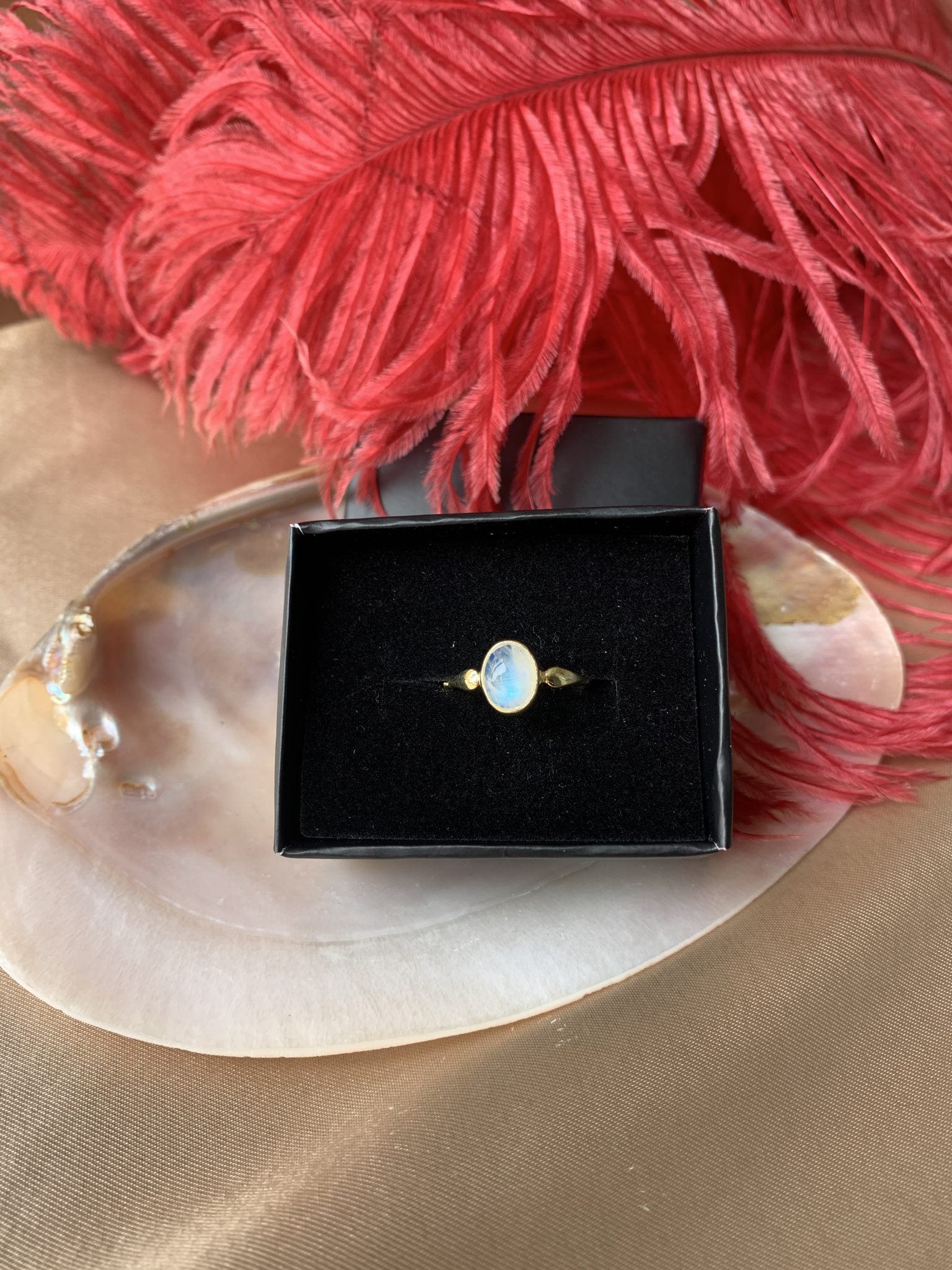 Ay Taşı Mary Gold Yüzük