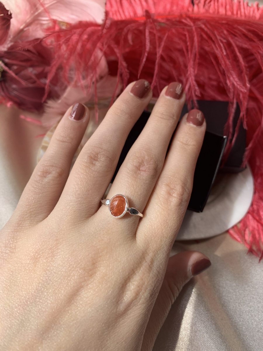 Güneş Taşı Mary Gümüş Yüzük