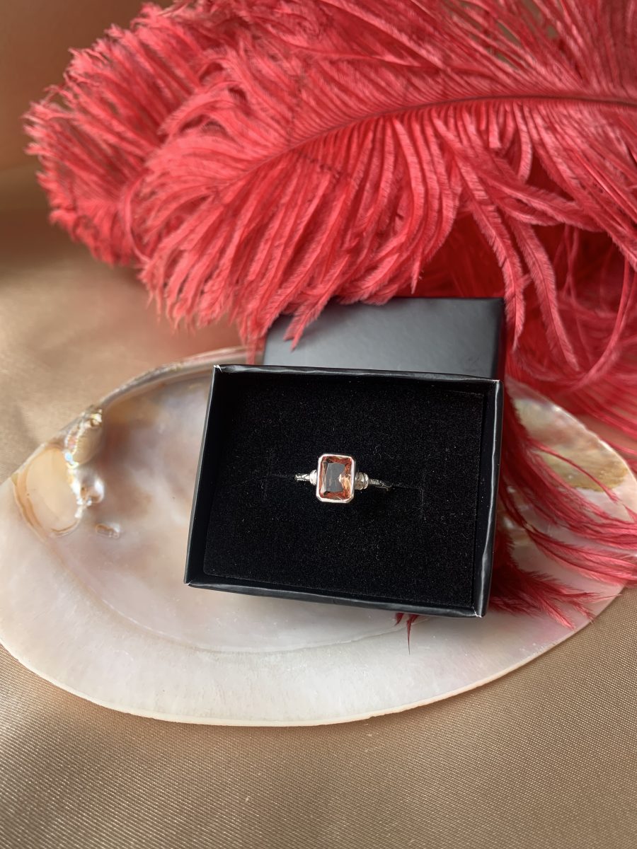 Zultanit Dörtgen Gümüş Yüzük