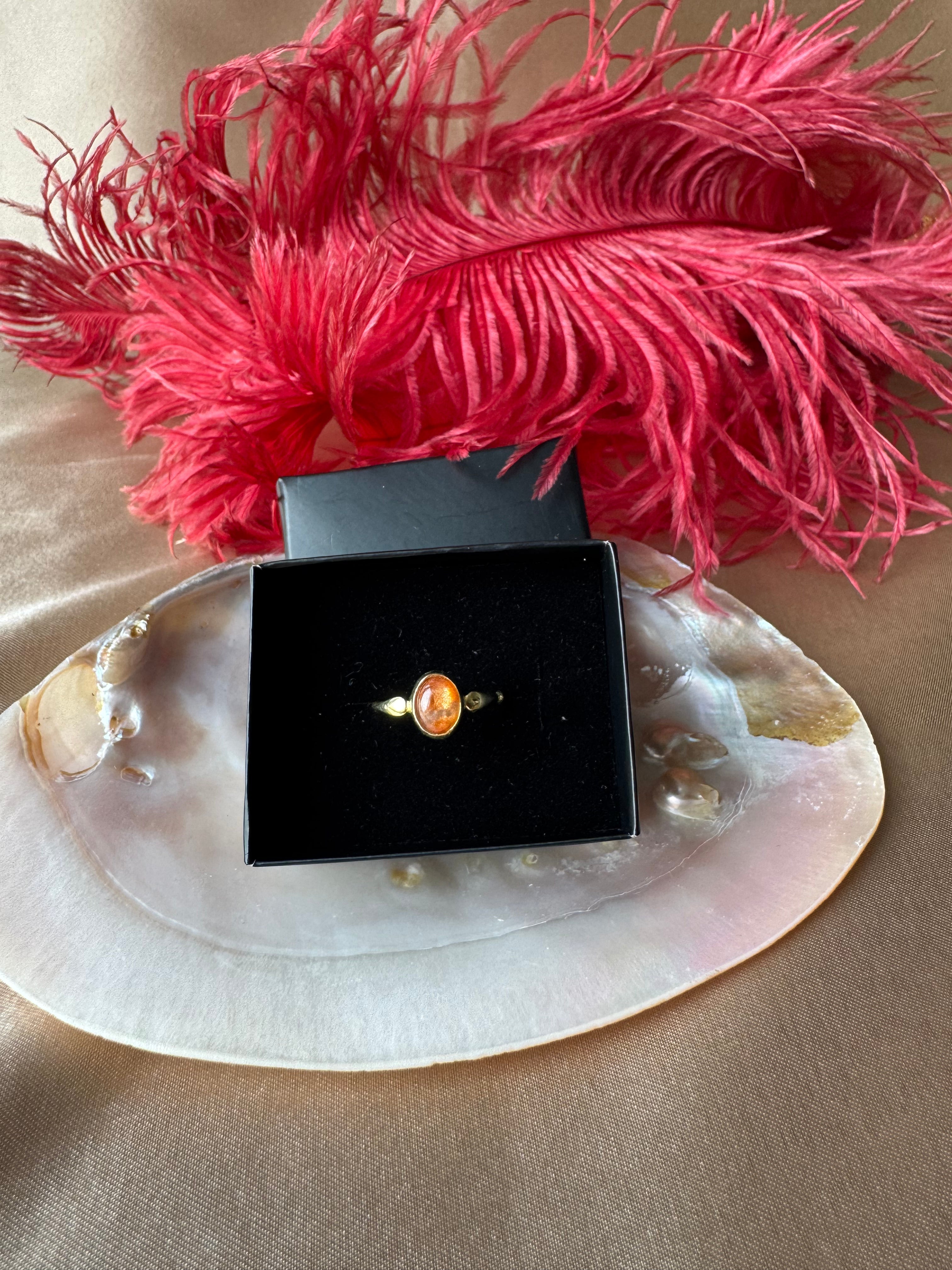 Güneş Taşı Mary Gold Yüzük