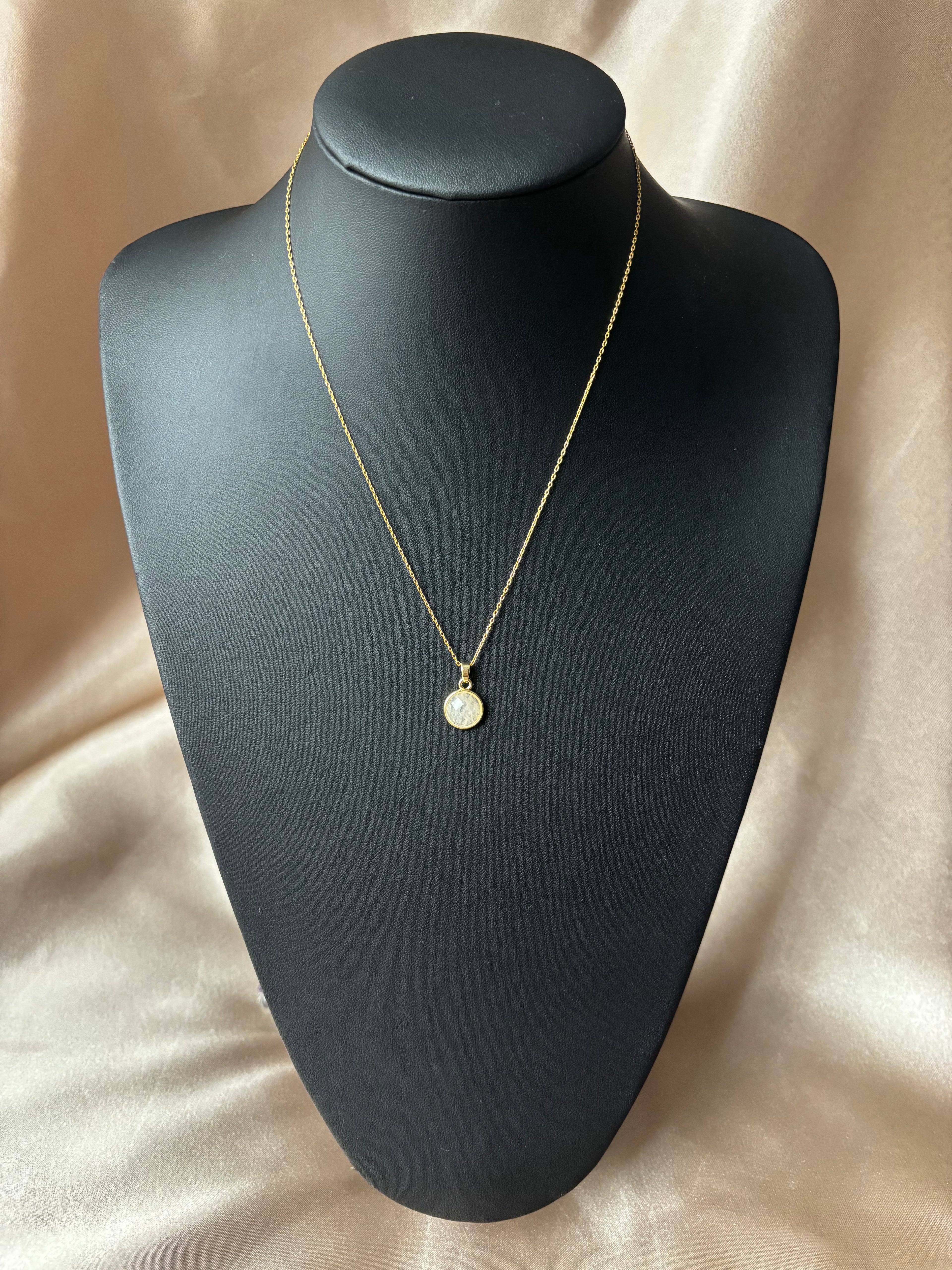 Kristal Kuvars Basic Round Gold Kolye