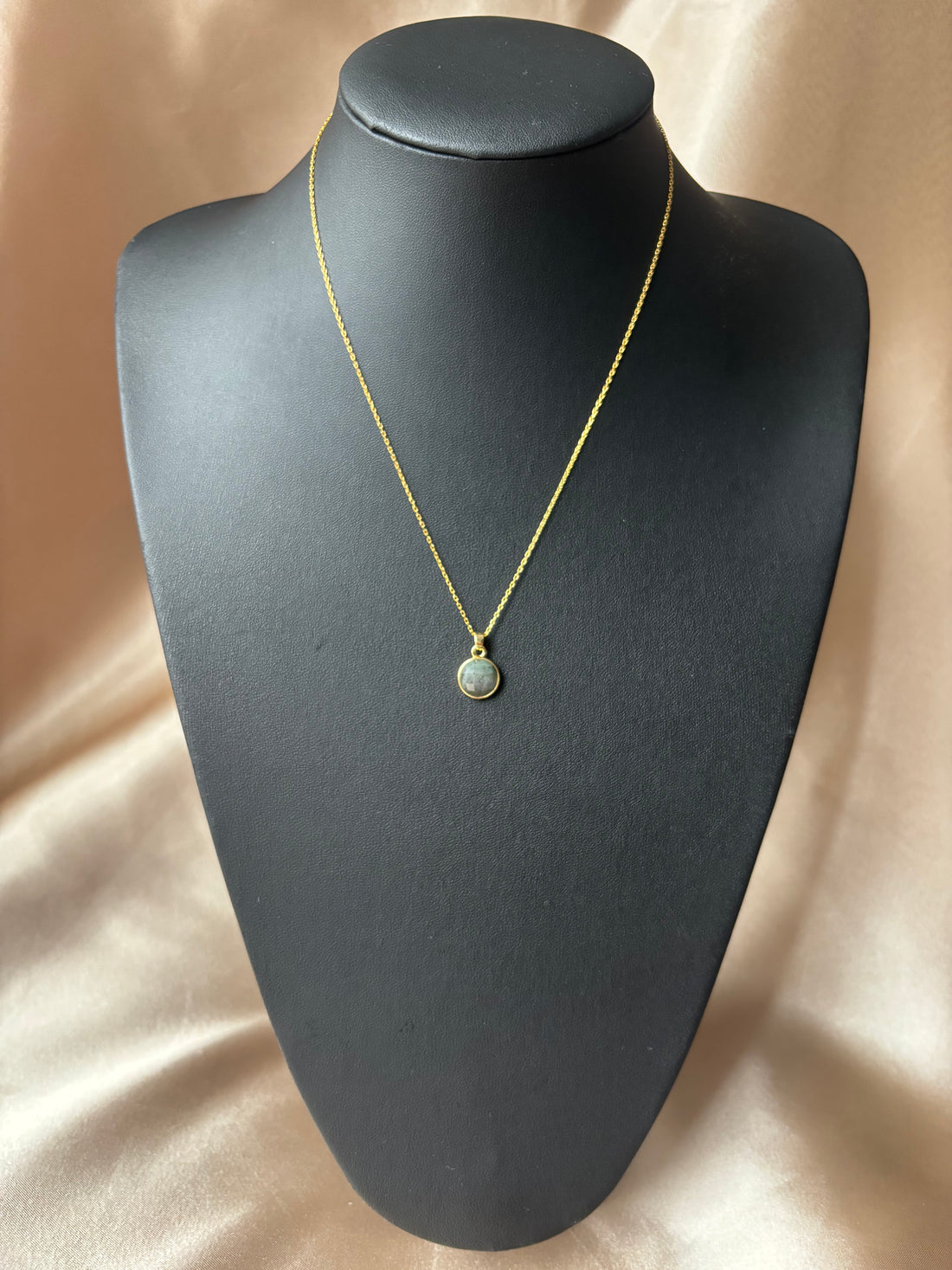 Labradorit Basic Round Gold Kolye