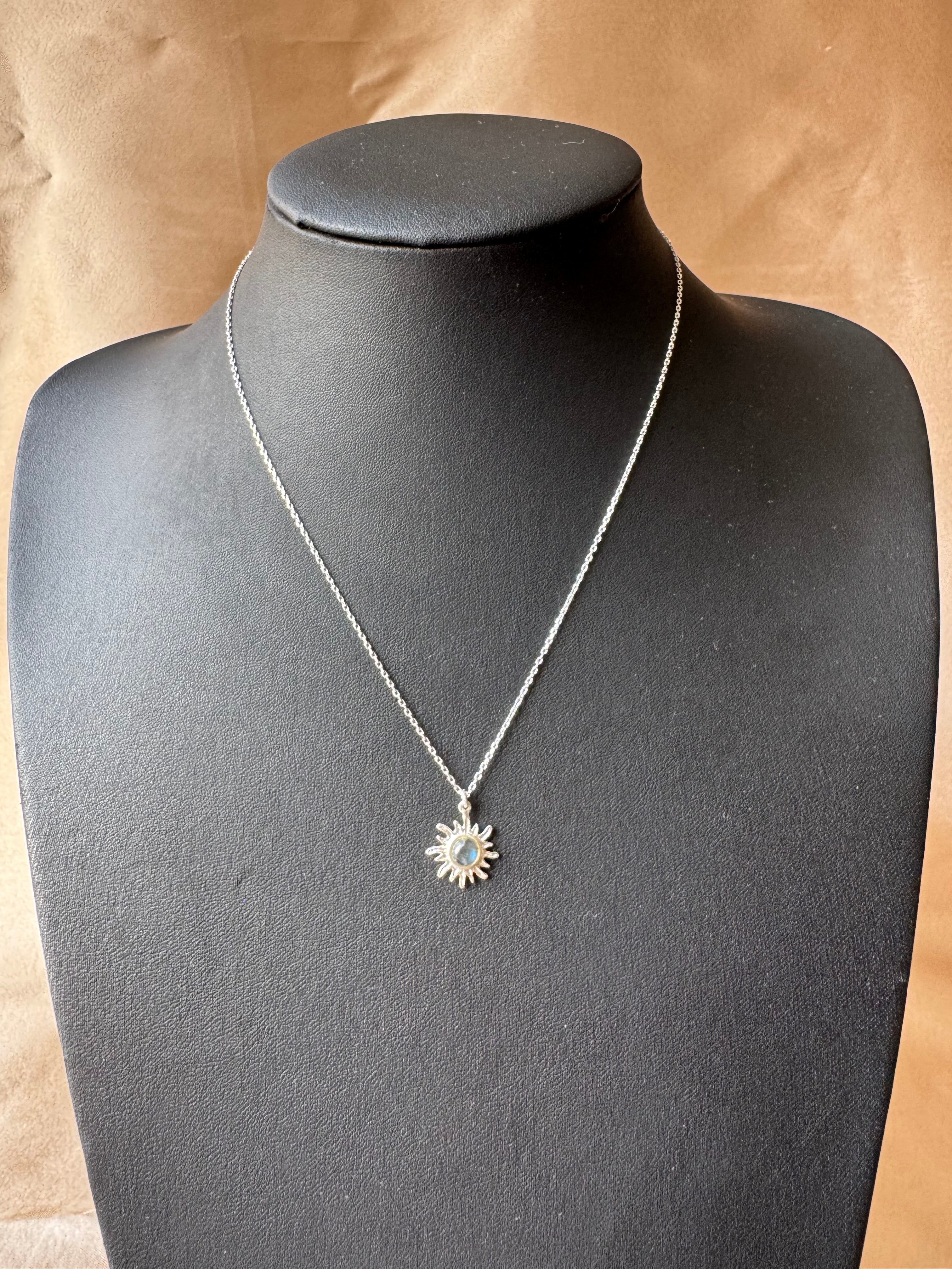 Labradorit Minimal Güneş Gümüş Kolye