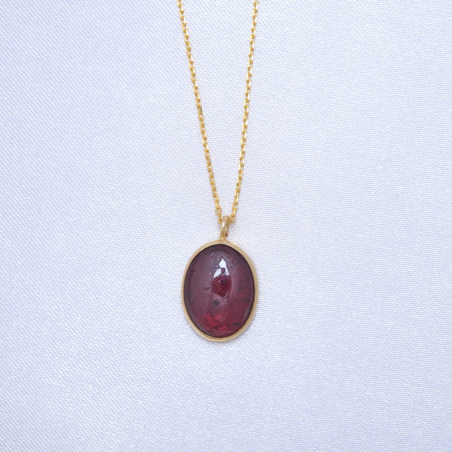 Lal Taşı (Garnet) Oval Gold Kolye