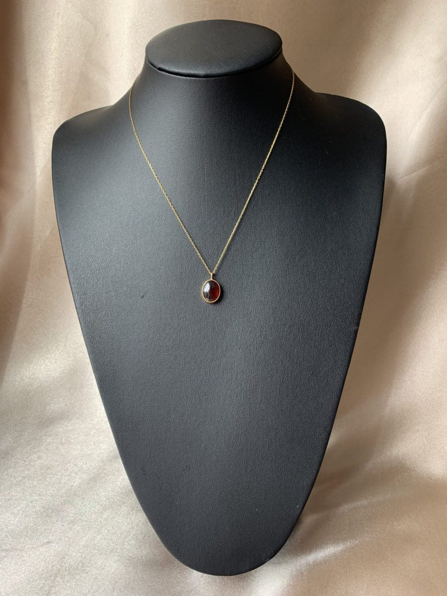 Lal Taşı (Garnet) Oval Gold Kolye