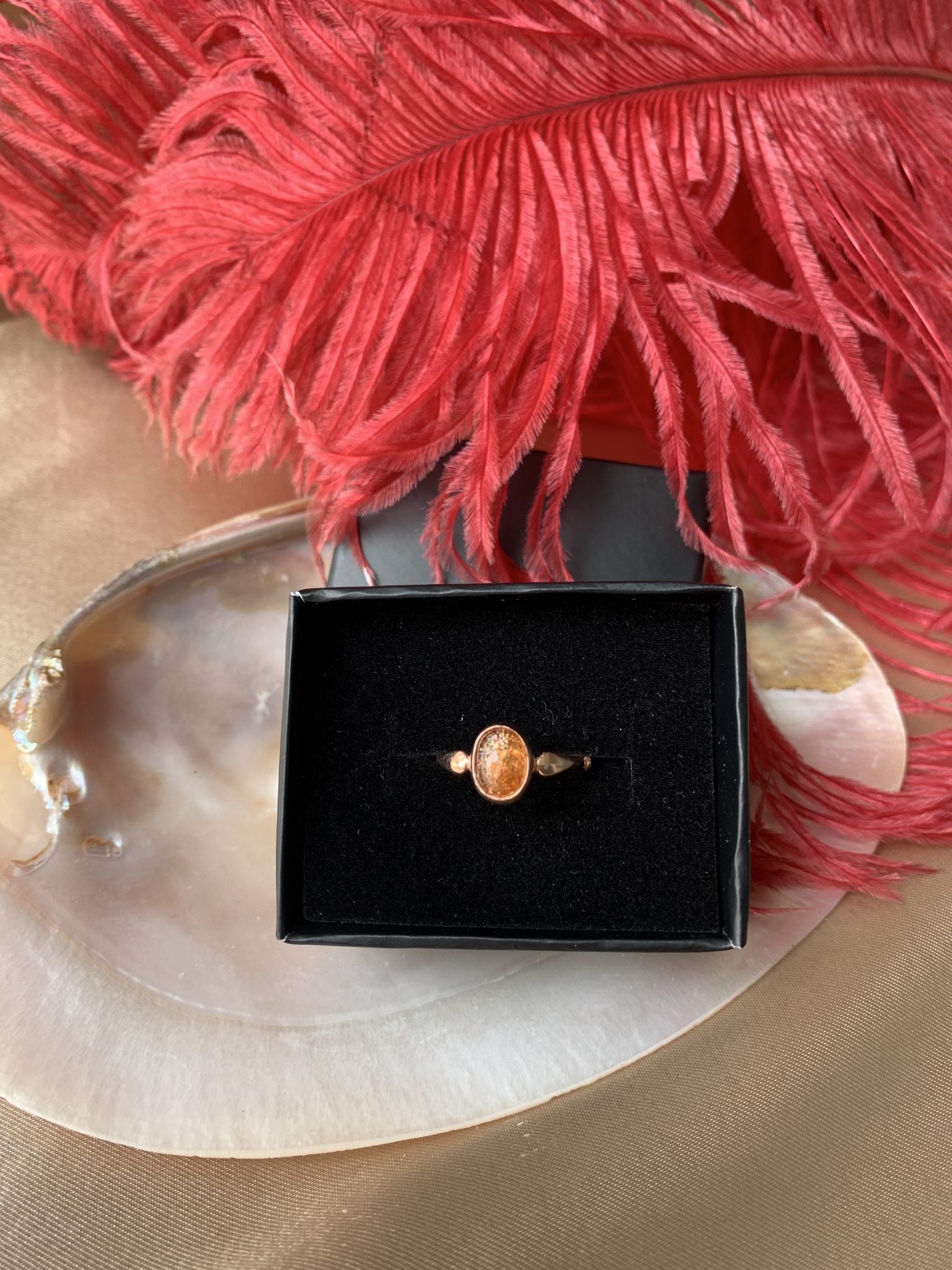 Güneş Taşı Mary Rose Gold Yüzük