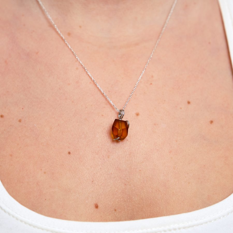 Sitrin Minimal Amber Kolye