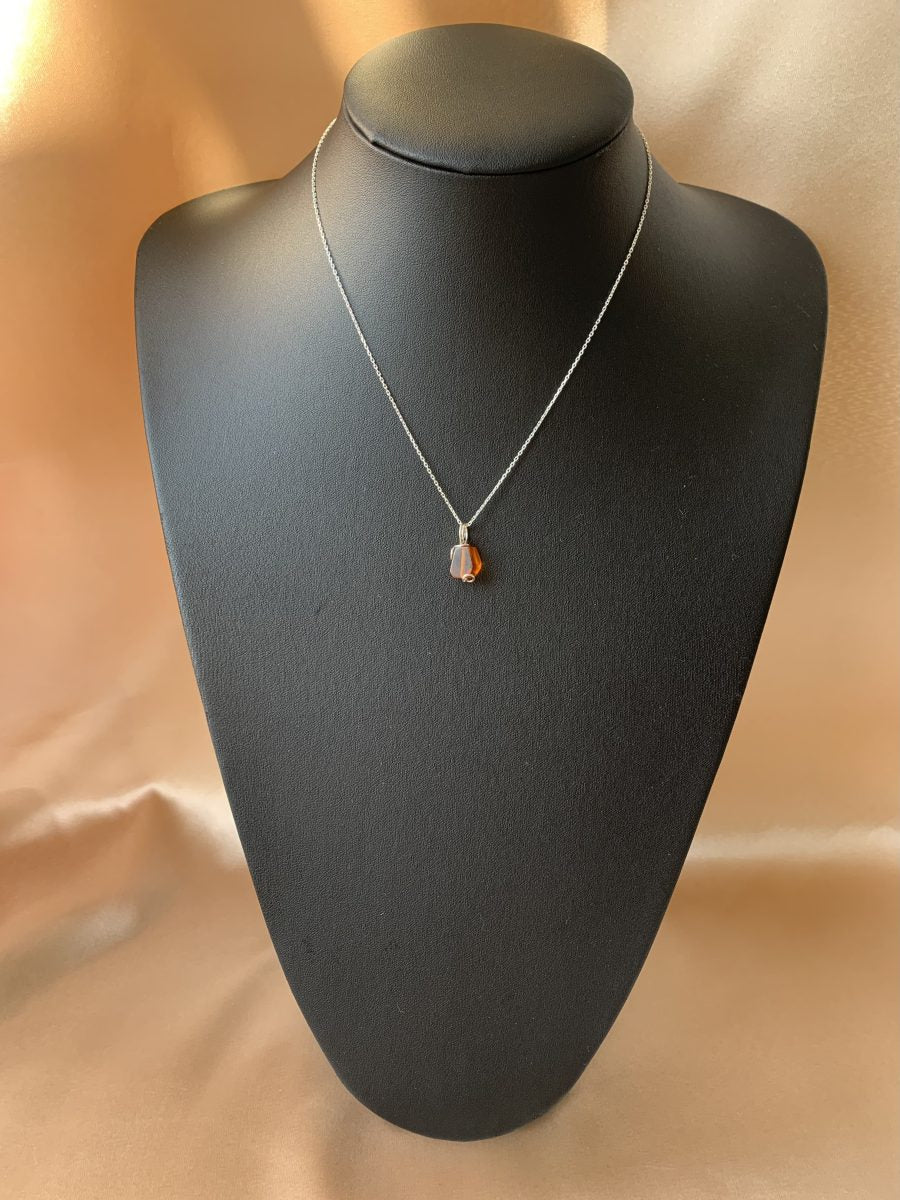 Sitrin Minimal Amber Kolye