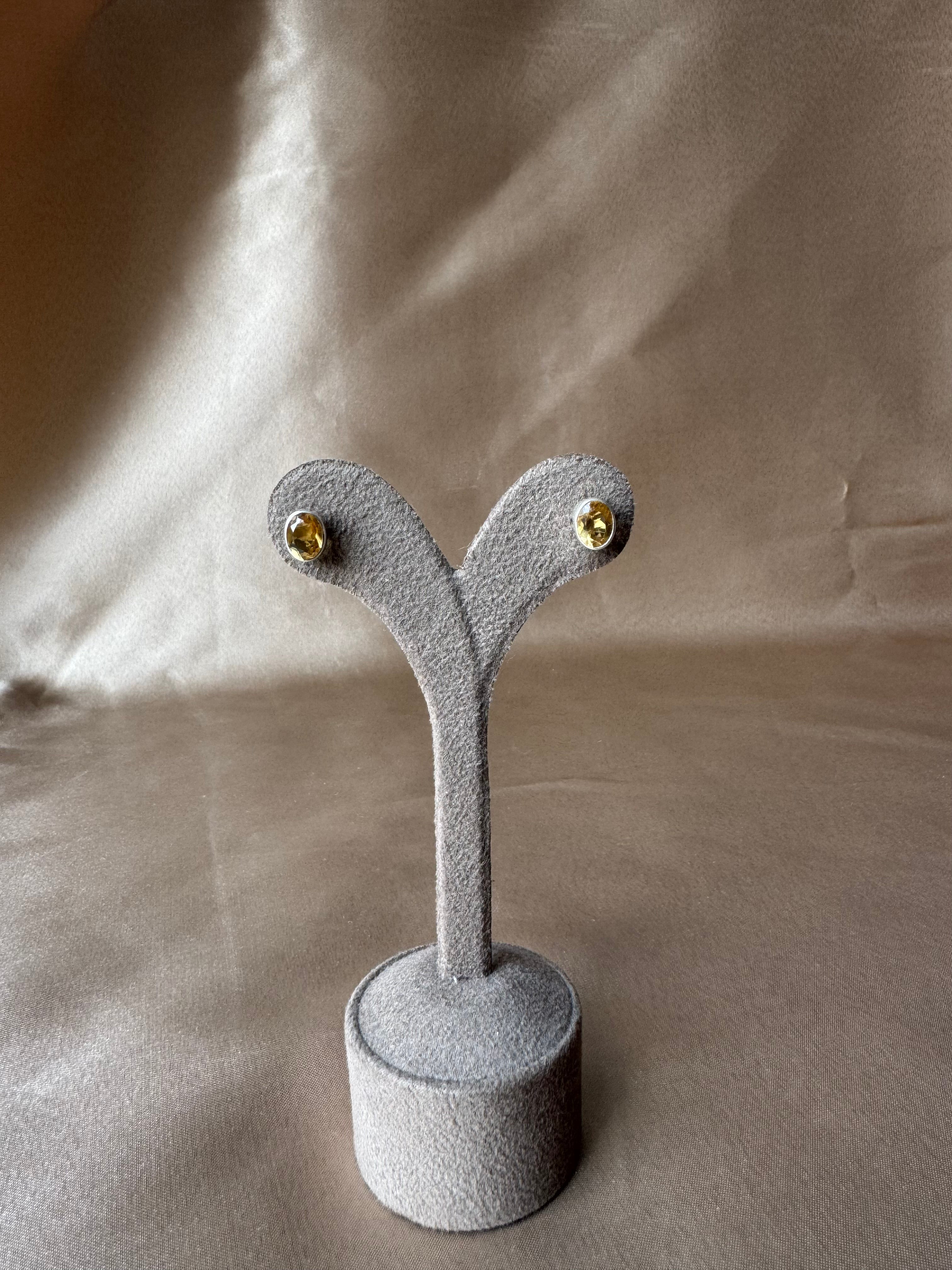 Sitrin Oval Gümüş Küpe