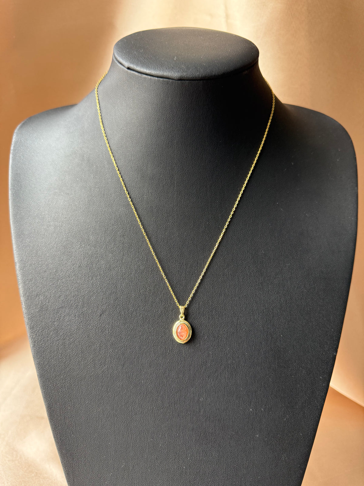 Güneş Taşı Minimal Vintage Gold Kolye