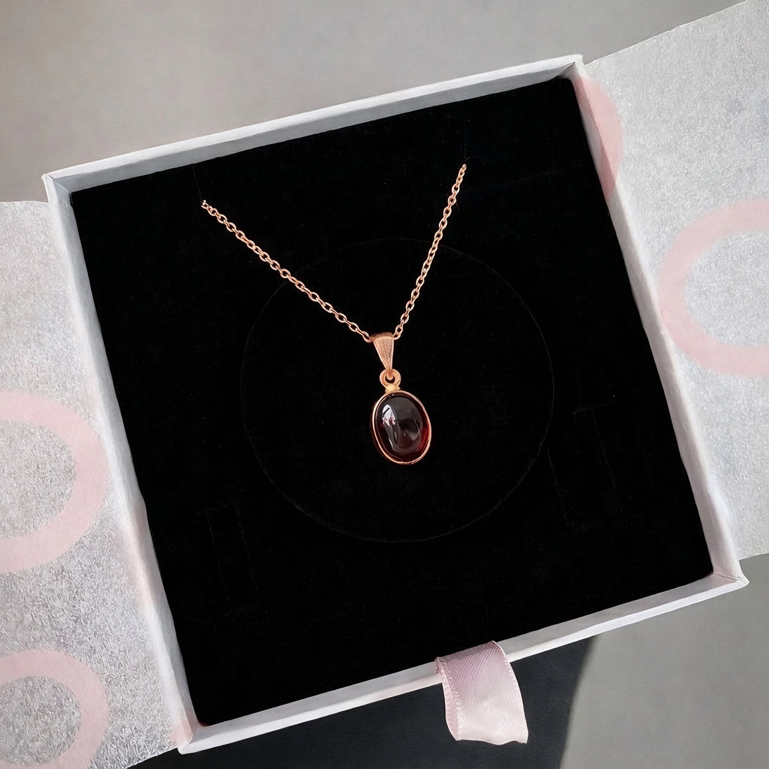 Lal Taşı (Garnet) Minimal Rose Gold Kolye