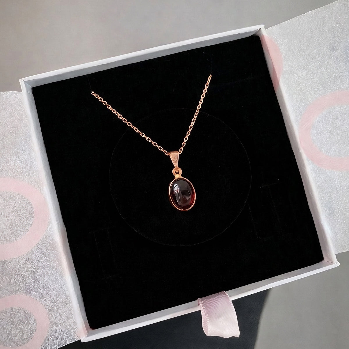 Lal Taşı (Garnet) Minimal Rose Gold Kolye