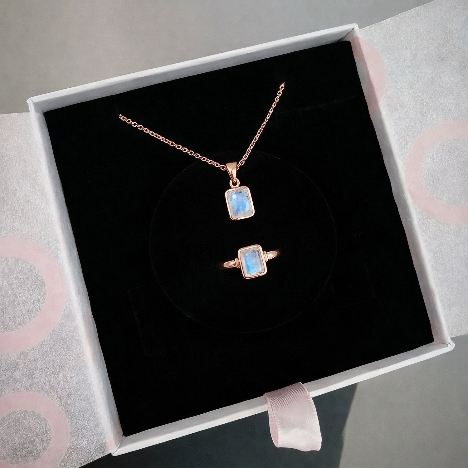 Ay Taşı Dörtgen Kolye &amp; Yüzük Set (Rose Gold)