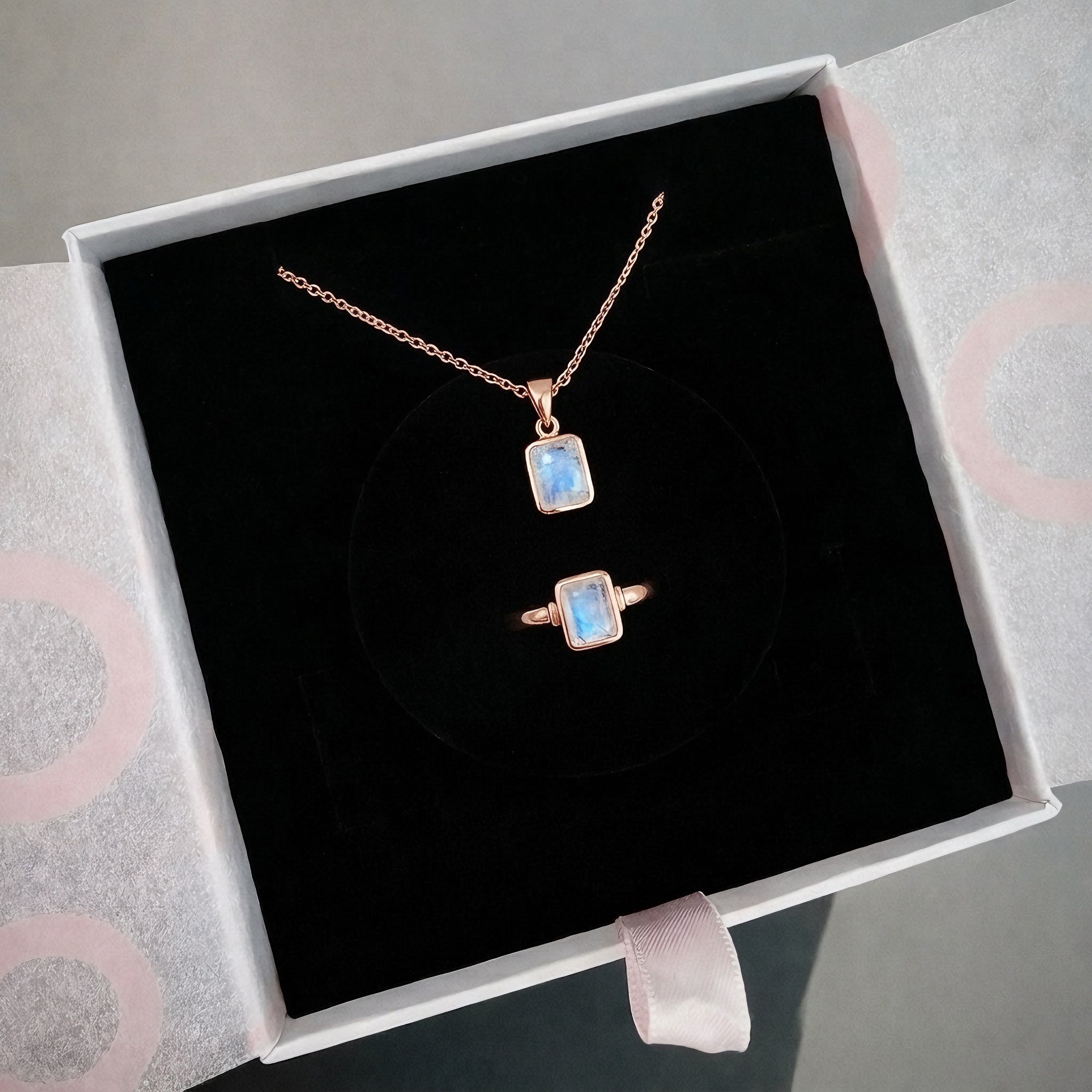 Ay Taşı Dörtgen Kolye &amp; Yüzük Set (Rose Gold)
