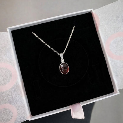 Lal Taşı (Garnet) Minimal Gümüş Kolye
