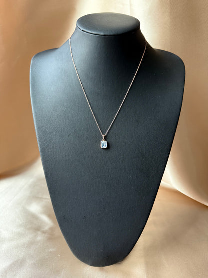 Ay Taşı Minimal Dörtgen Rose Gold Kolye