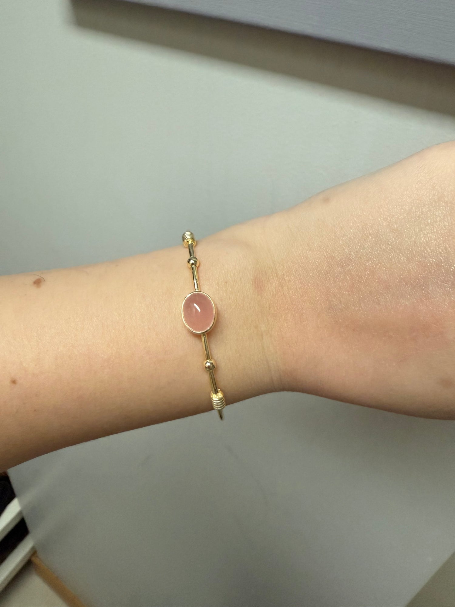 Pembe Kuvars Gold Bileklik