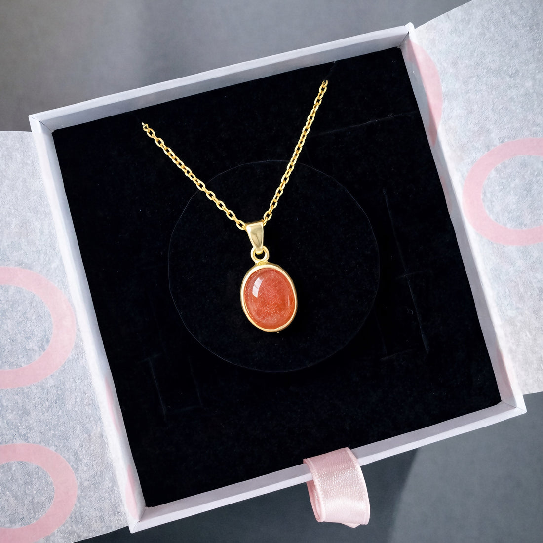 Güneş Taşı Minimal Gold Kolye