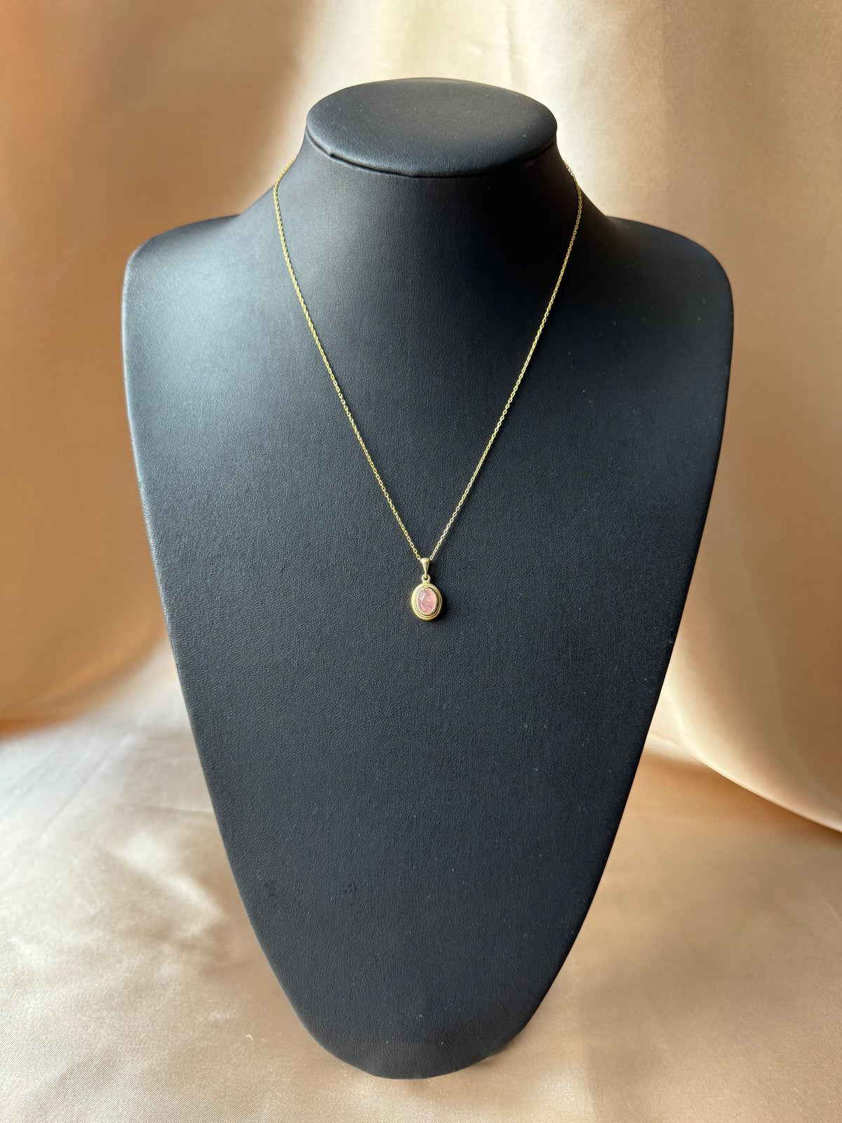 Pembe Kuvars Minimal Vintage Gold Kolye