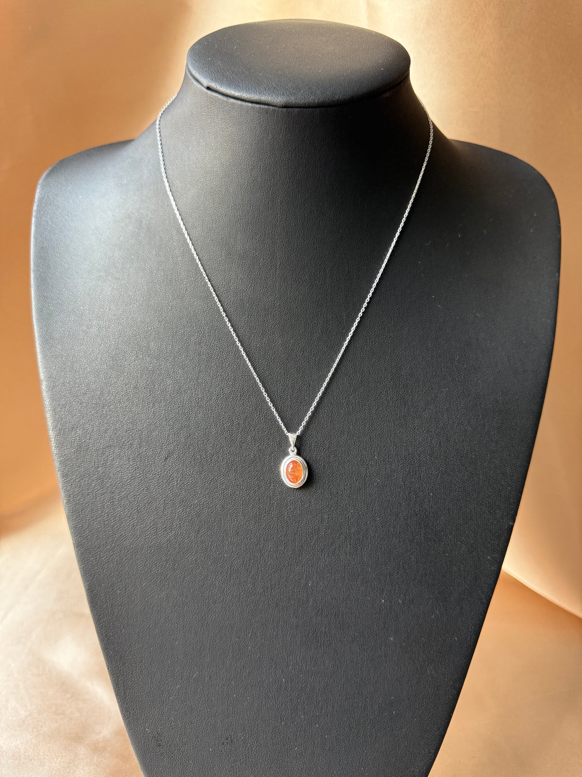 Güneş Taşı Minimal Vintage Gümüş Kolye