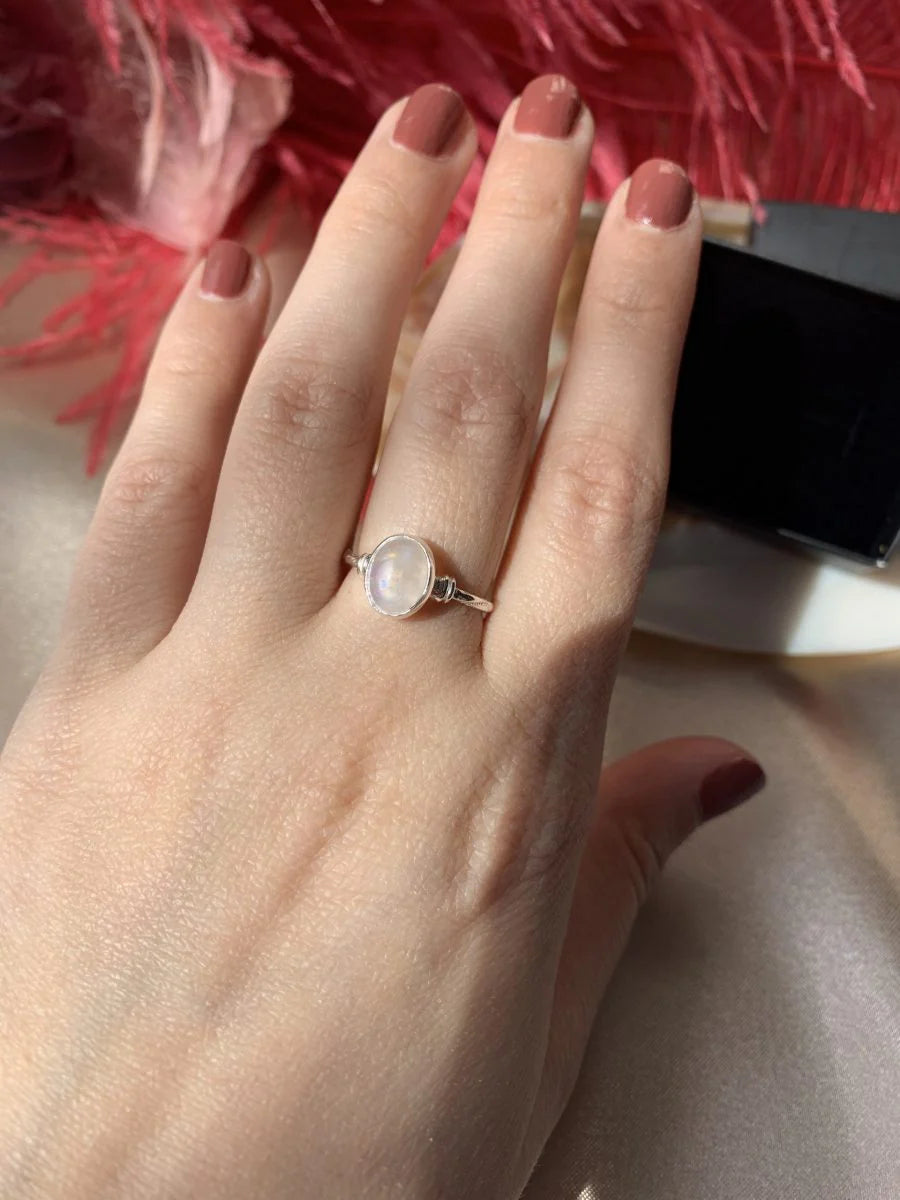 Ay Taşı Diana Gümüş Yüzük