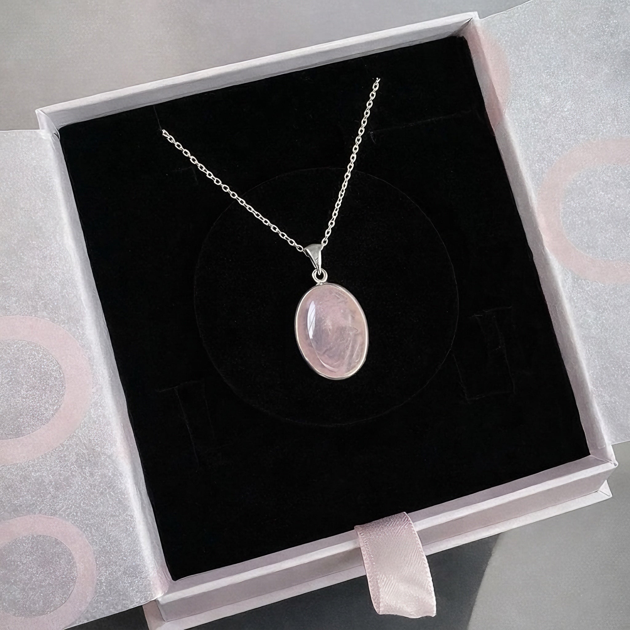 Pembe Kuvars Büyük Oval Gümüş Kolye