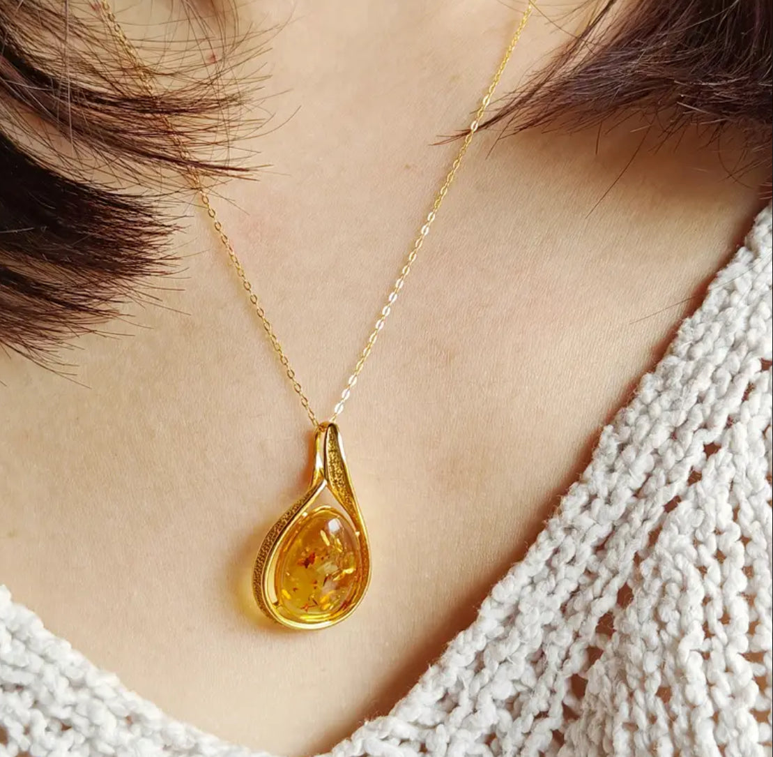 Baltık Kehribar Kolye