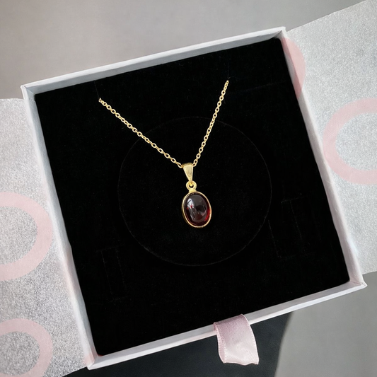Lal Taşı (Garnet) Minimal Gold Kolye