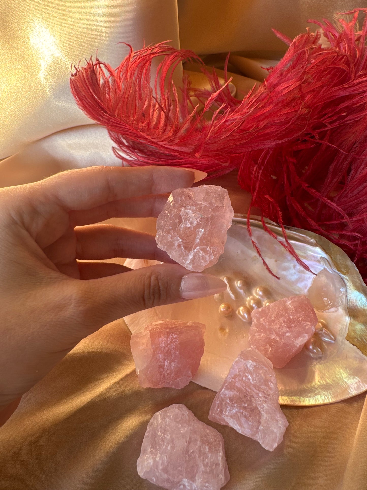 Pembe Kuvars İşlenmemiş Parça (Orta Boy)