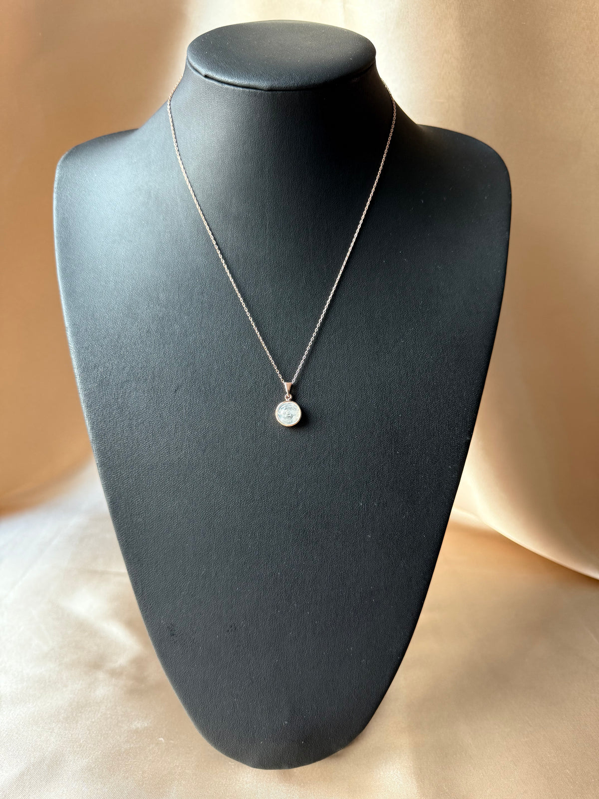 Ay Taşı Yuvarlak Rose Gold Kolye