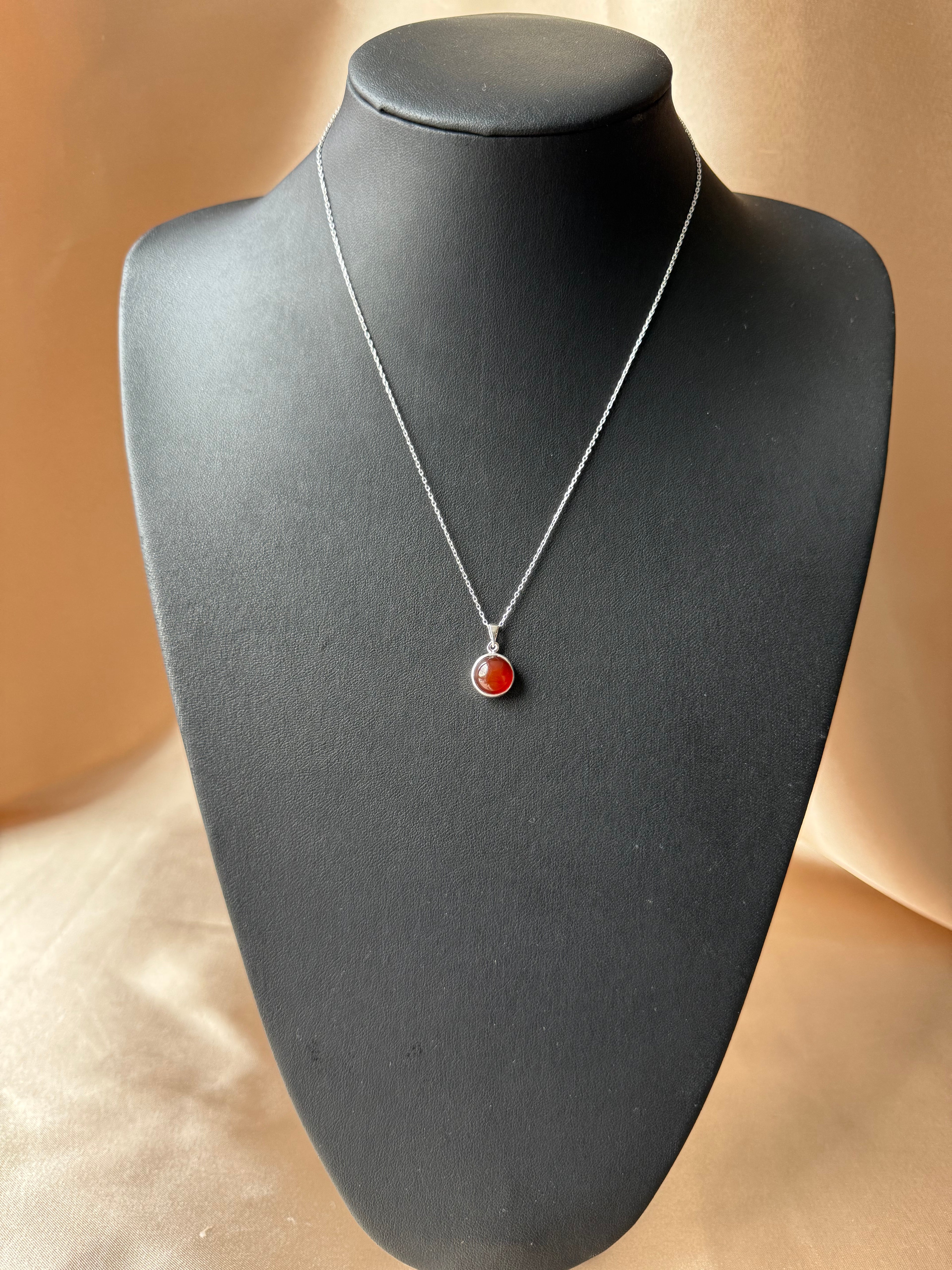 Akik Yuvarlak Gümüş Kolye