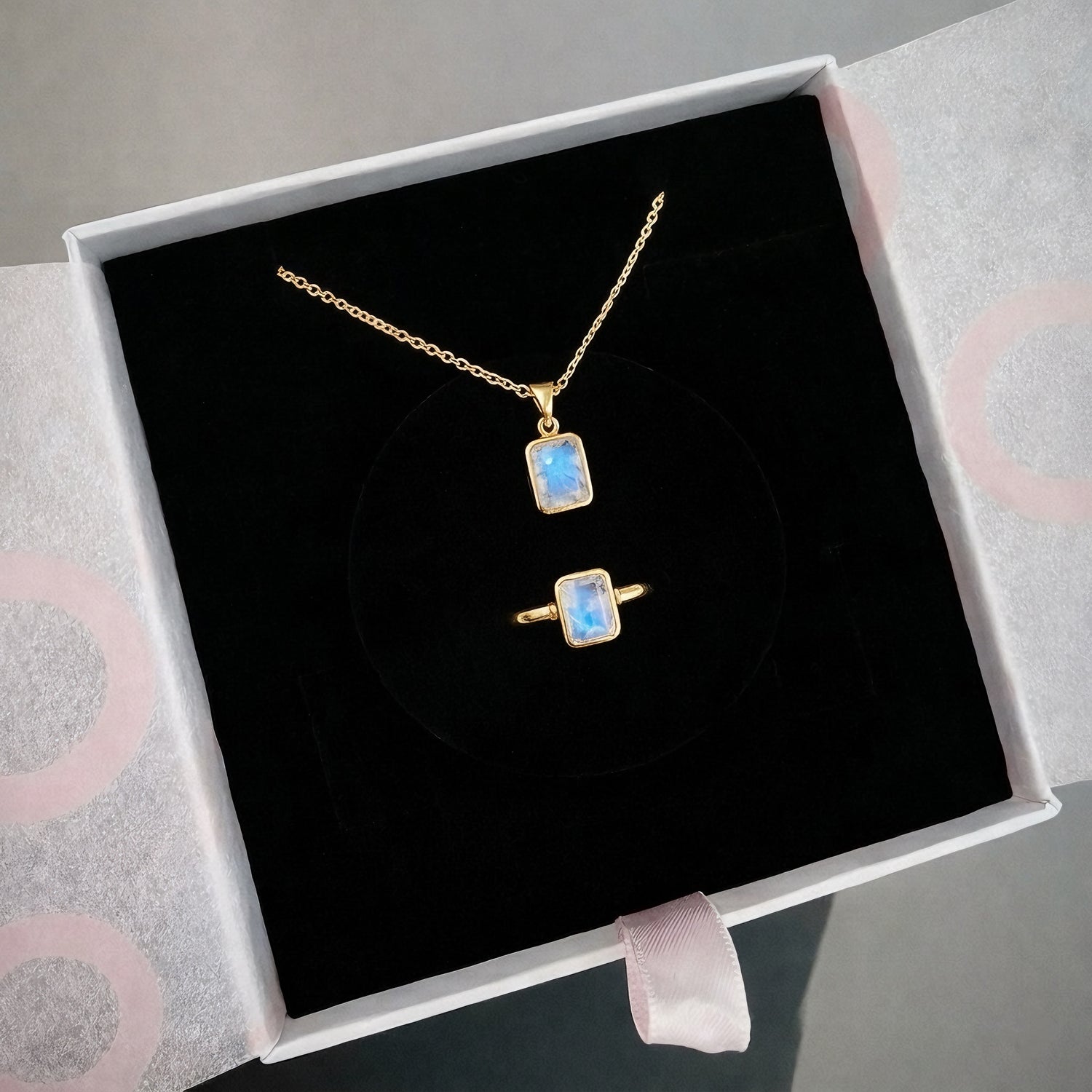 Ay Taşı Dörtgen Kolye &amp; Yüzük Set (Gold)