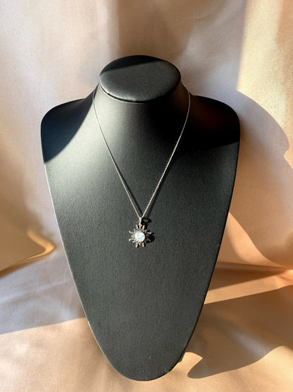 Ay Taşı Büyük Güneş Gümüş Kolye