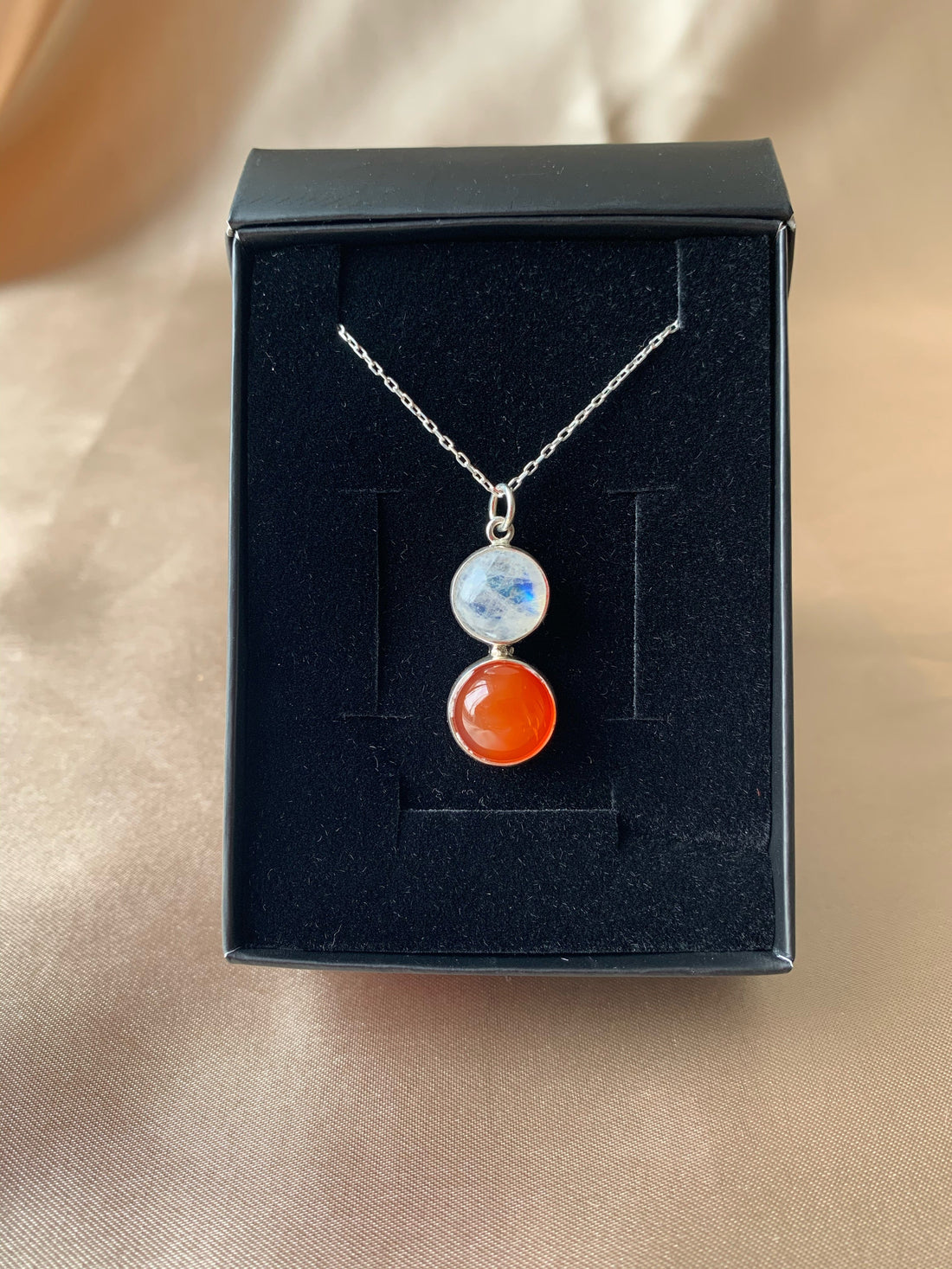 Ay Taşı &amp; Akik Twin Flame Gümüş Kolye