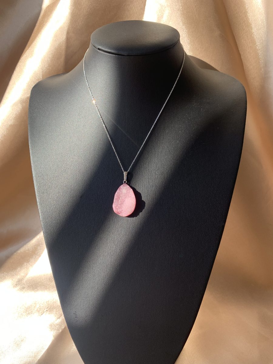 Pembe Akik Kolye