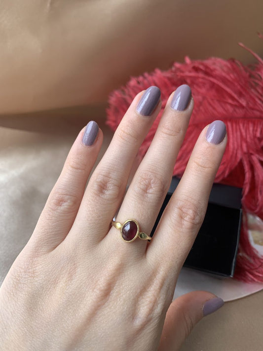 Lal Taşı (Garnet) Mary Gold Yüzük